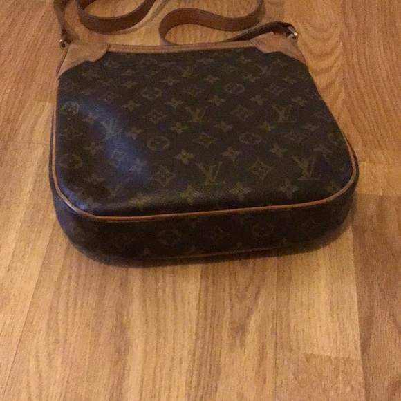 Louis Vuitton Odeon pm crossbody handbag - Picture 3 of 16